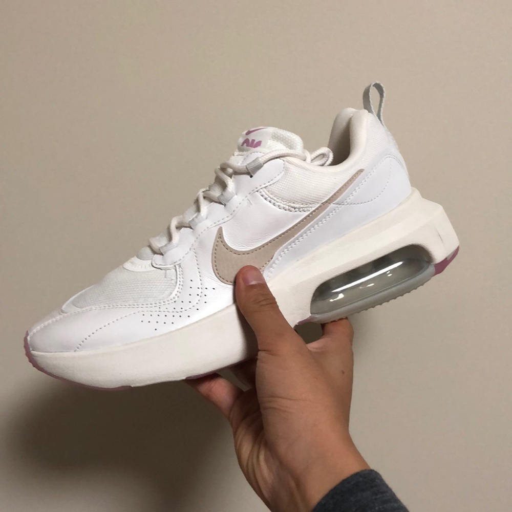 Women’s Nike Air Max Verona